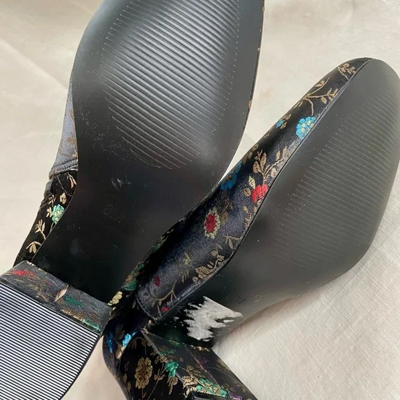 Diba Satin Brocade Heeled Bootie sz 6 - Picture 6 of 8